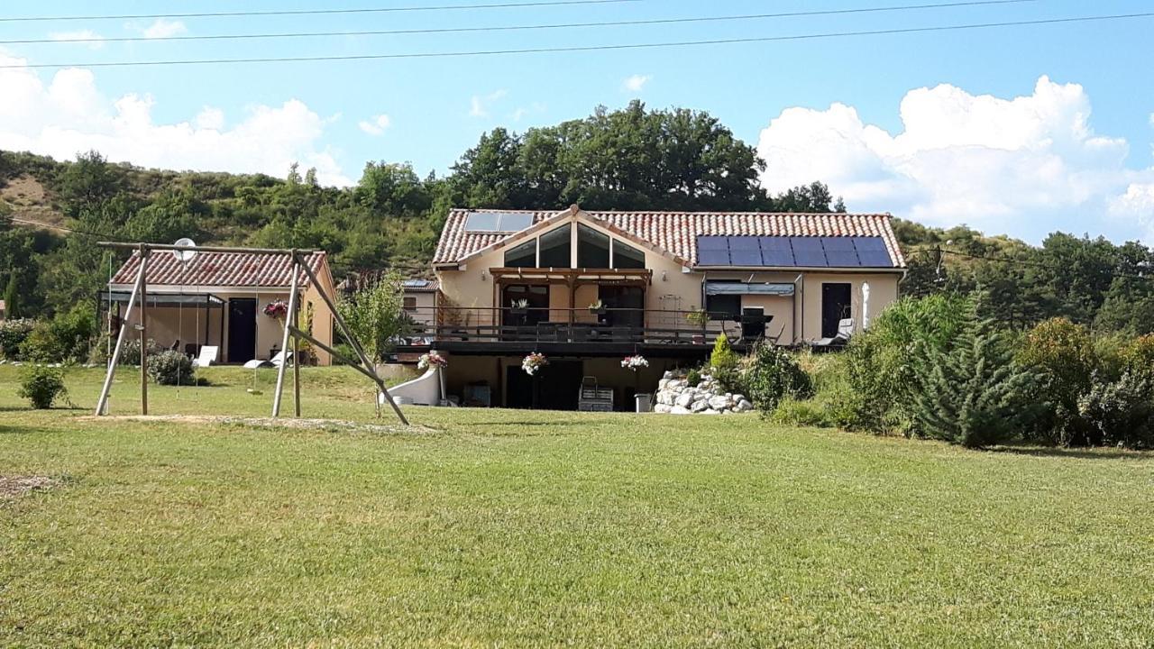 TrescléouxLe Petit Nid Douillet住宿加早餐旅馆 外观 照片